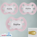 Pakke med 3 stk. Baby Nova sutter med navn (Lyser�d) Symmetriske Latex fra 6 md.